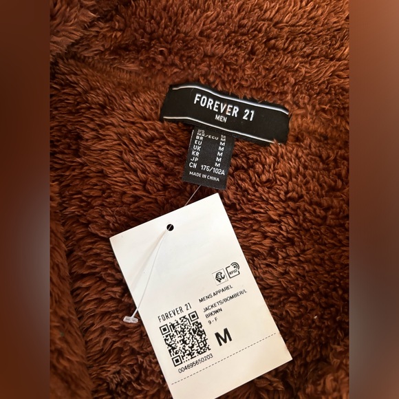 NWT Forever 21 Brown fuzzy pullover size Med - Picture 2 of 3